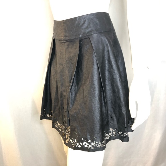 Woman’s black faux leather fit and flare skirt with cut out design size small - Picture 6 of 16